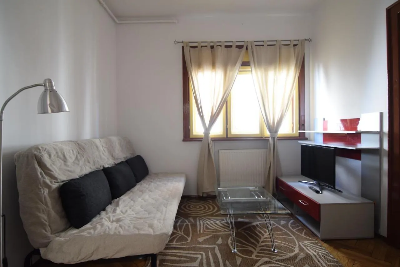 Resedinta Lui Calin - Park Izvor - Old City Bucharest Apartment
