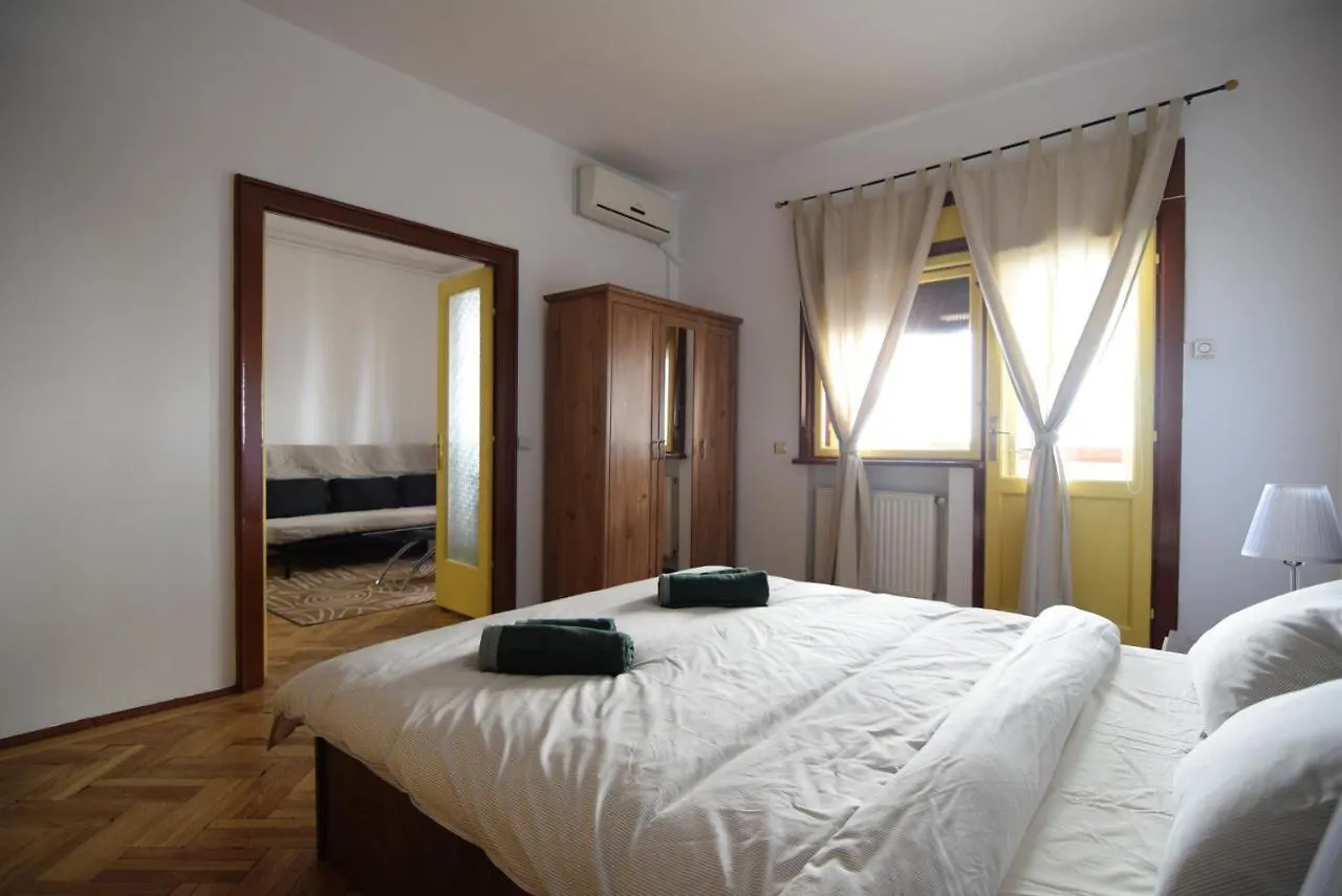 Apartamento Resedinta Lui Calin - Park Izvor - Old City Bucareste Roménia